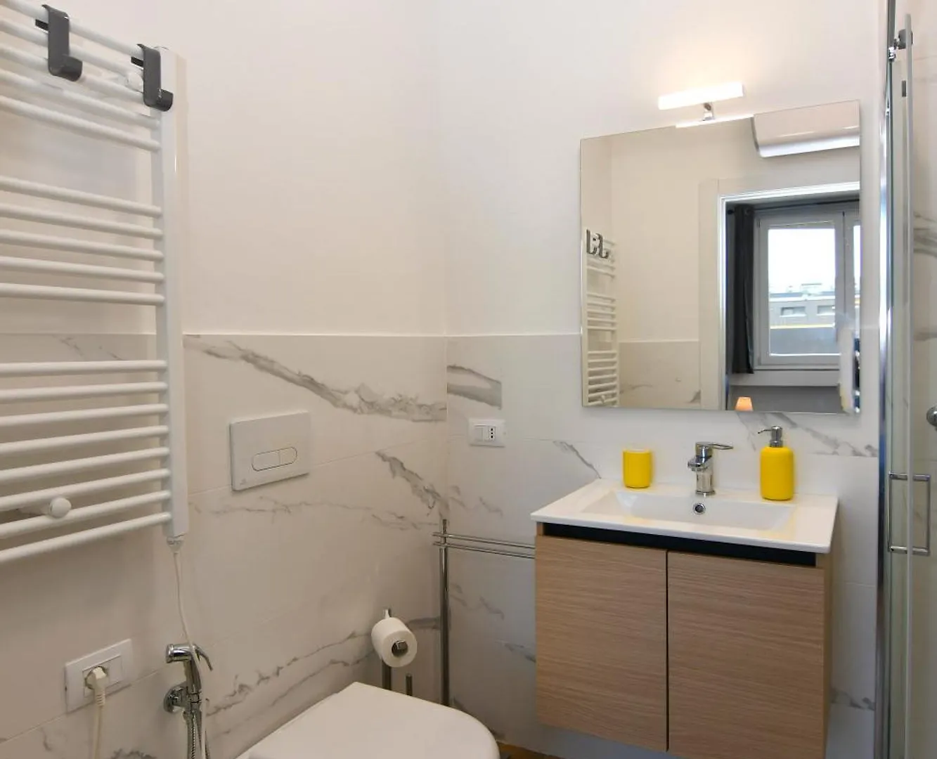 Apartment Fond. Prada-Ieo Elegante Appartamento Con Suite Milan Italy